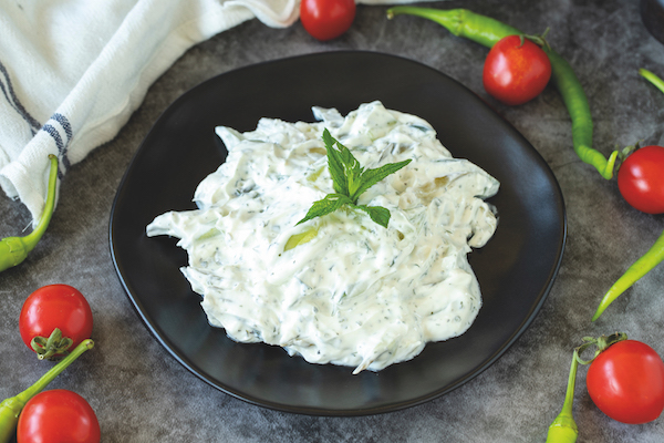 Fresh,Yoghurt,Appetizer.,Dry,Tzatziki,On,A,Dark,Background.,Cacik