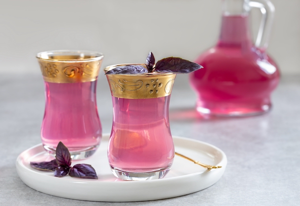 Purple,Basil,Sherbet,Or,Sharbat,Drink,In,Armudu,Glass,And