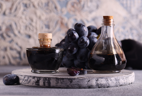 natural organic balsamic vinegar for salads