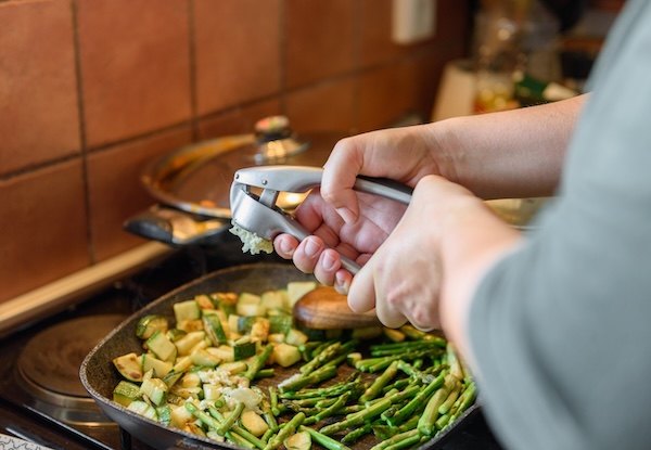 close-up-photo-of-woman-cooking-lunch-squeezing-g-2025-02-13-03-54-27-utc